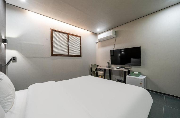 Moonstay Hotel Cheonan Extérieur photo